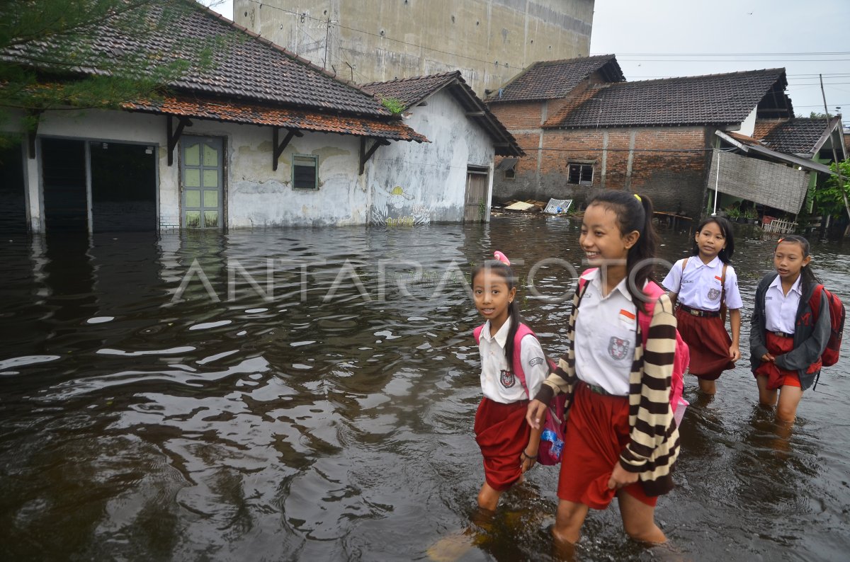 BANJIR DI KUDUS | ANTARA Foto