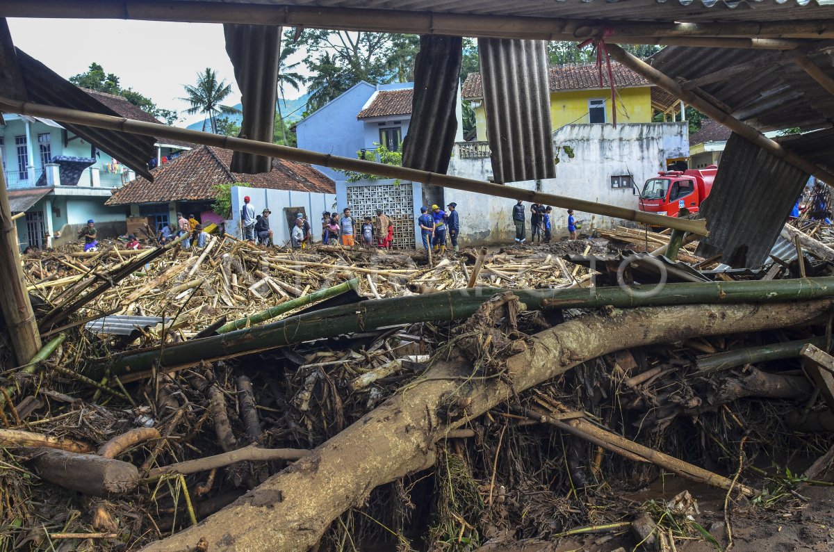 BANJIR BANDANG GARUT | ANTARA Foto