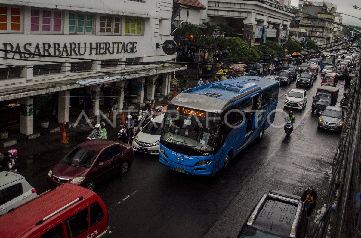 RENCANA PEMBANGUNAN INFRASTRUKTUR ANGKUTAN BUS BANDUNG | ANTARA Foto