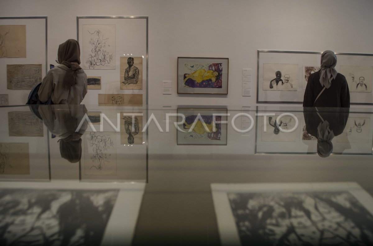 PAMERAN SENI PERUPA PEREMPUAN | ANTARA Foto