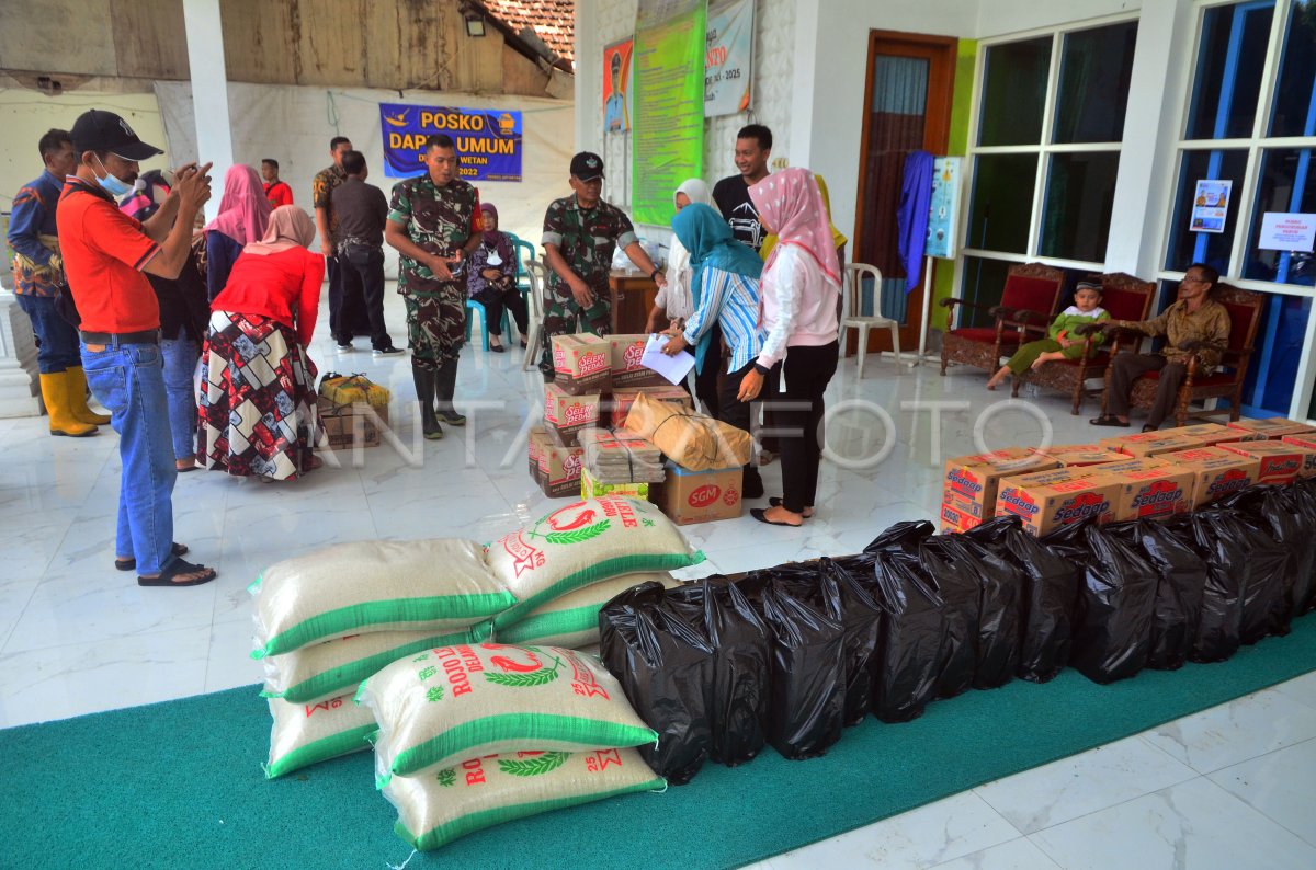 Bantuan Sembako Untuk Korban Banjir Di Kudus Antara Foto