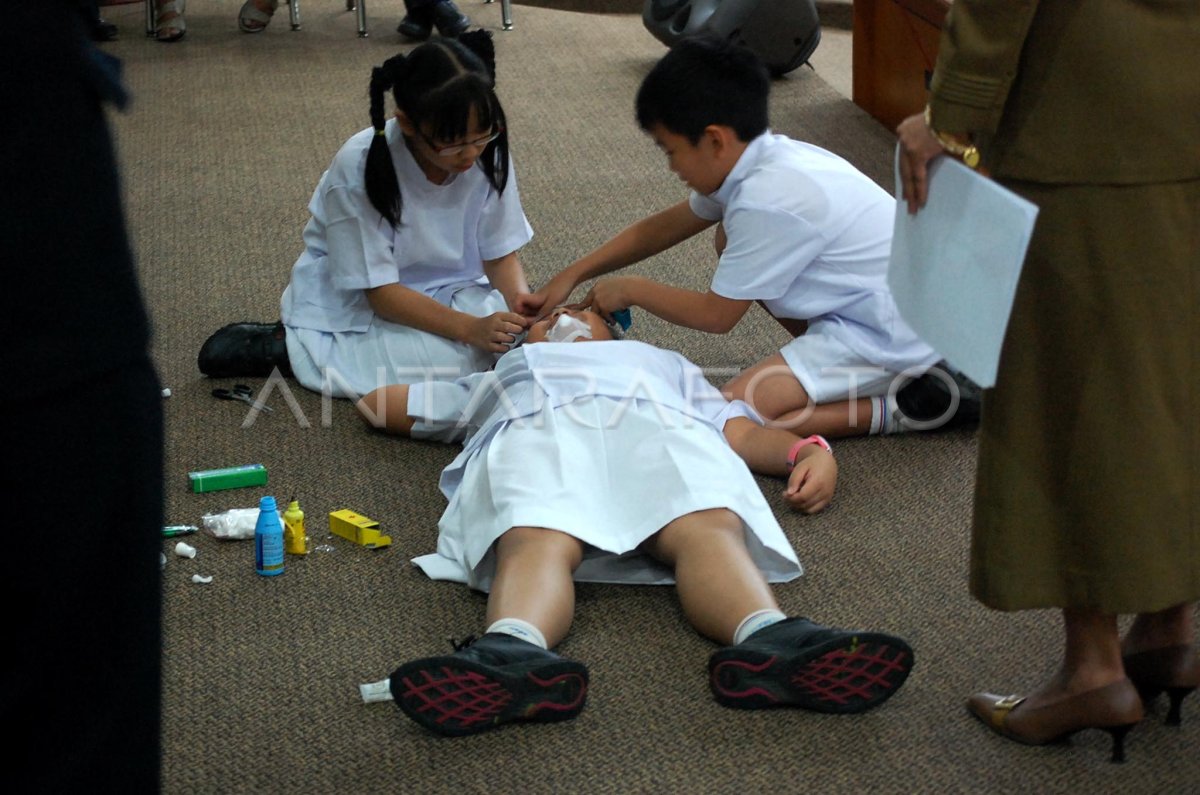 Dokter Cilik Antara Foto