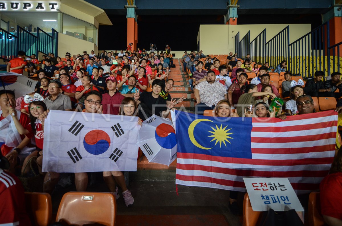 SEPAKBOLA MALAYSIA VS KOREA SELATAN | ANTARA Foto