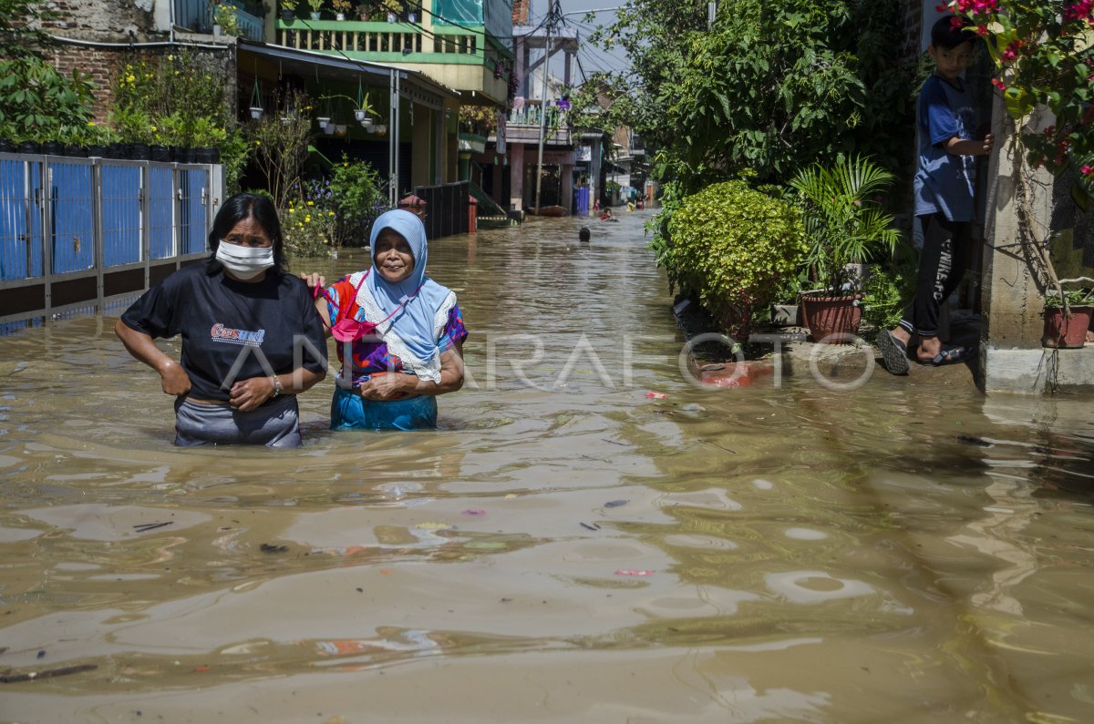 BANJIR KAWASAN BANDUNG SELATAN | ANTARA Foto