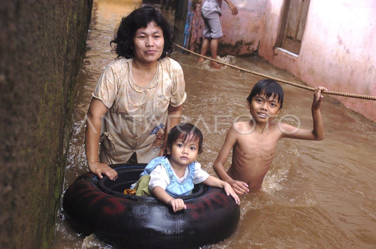 Banjir Kiriman Antara Foto