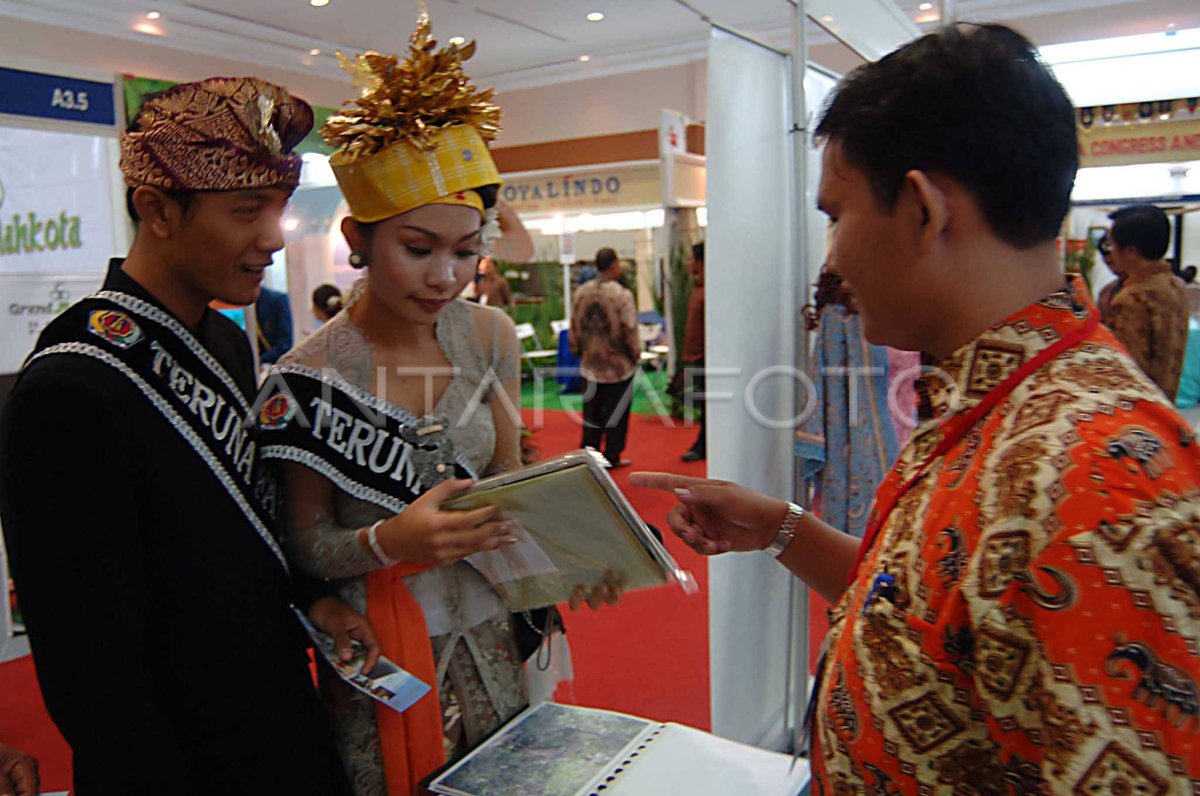 PAMERAN PARIWISATA | ANTARA Foto