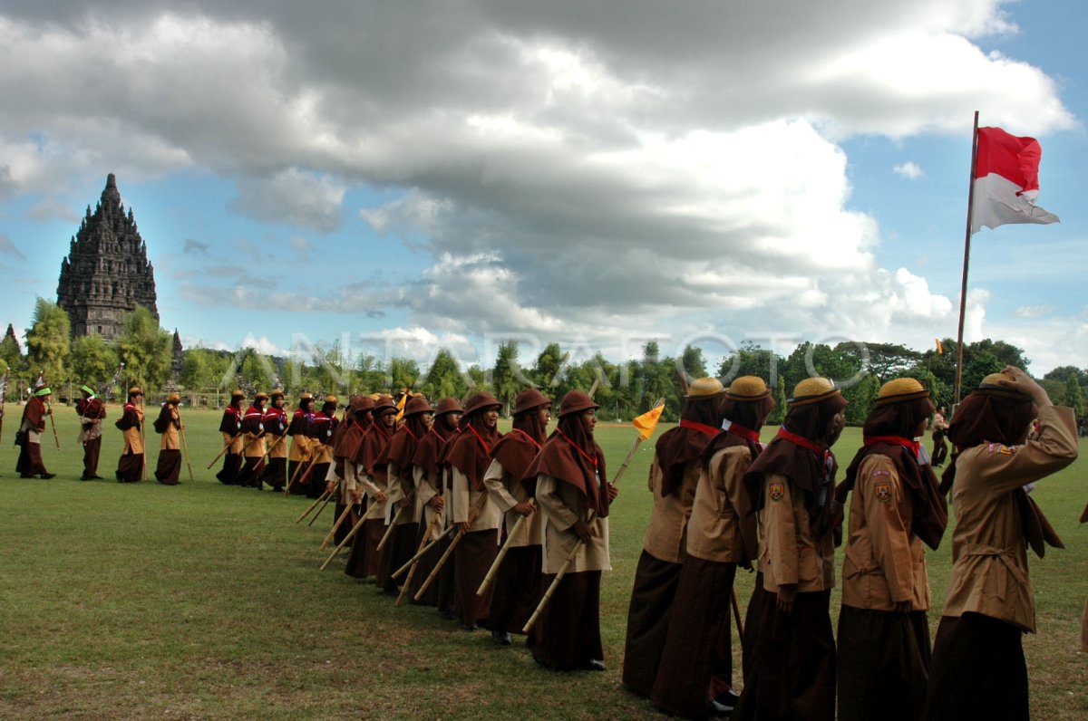 PRAMUKA BERKEMAH | ANTARA Foto