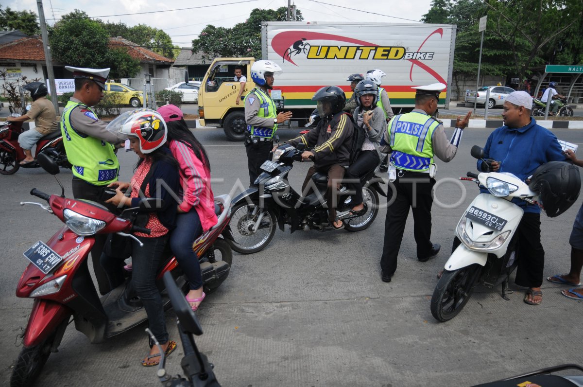 PELANGGAR LALU LINTAS MASIH TINGGI | ANTARA Foto