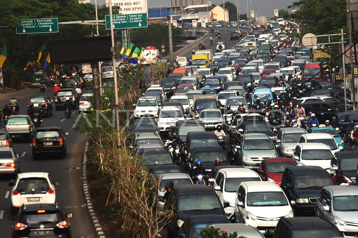 TINGKAT KEMACETAN BANDUNG | ANTARA Foto