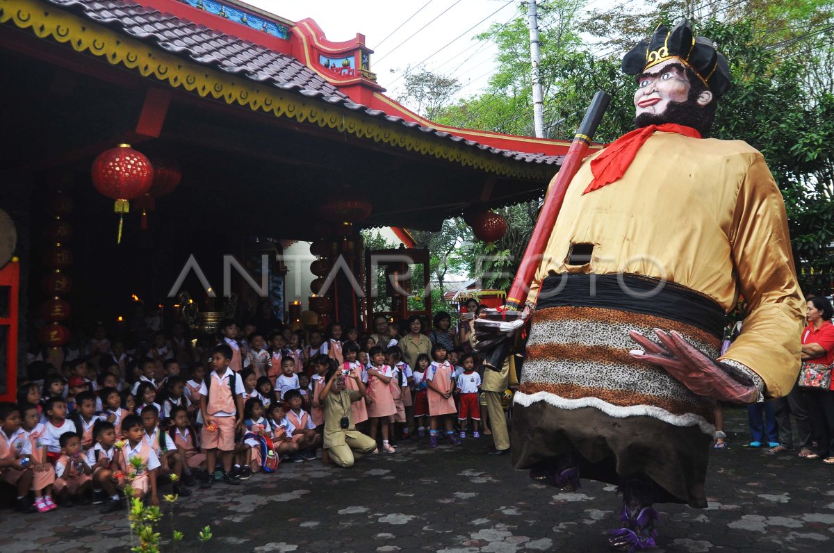 BELAJAR MENGENAL BUDAYA TIONGHOA | ANTARA Foto