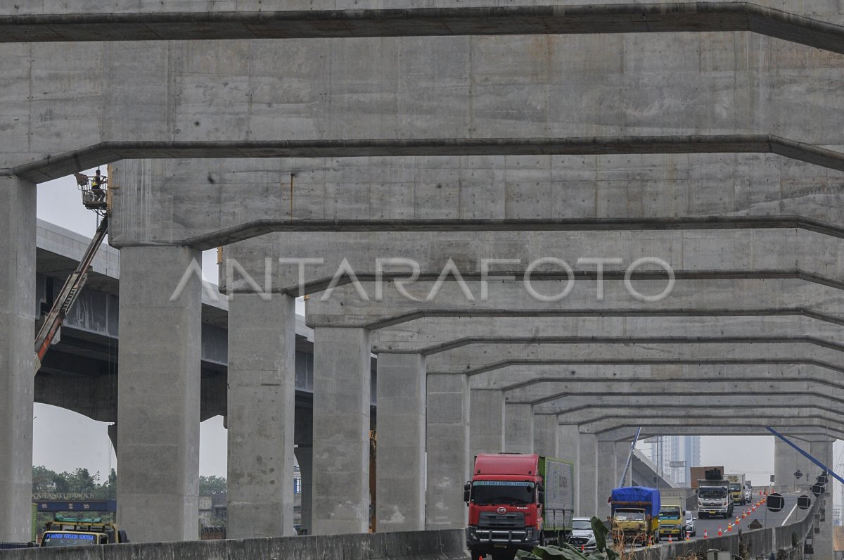 Pemasangan Girder Kereta Cepat Jakarta Bandung Antara Foto