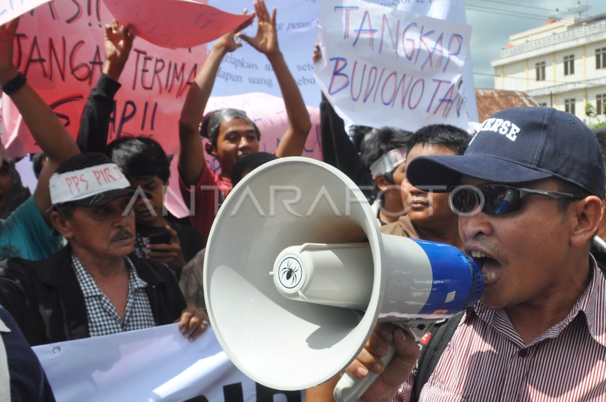DEMO PETANI SAWIT | ANTARA Foto