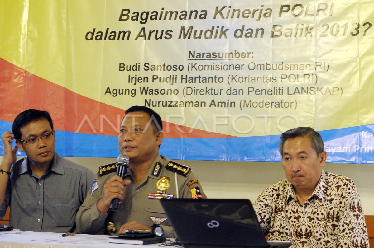 Survei pelayanan lalu lintas lebaran antara foto