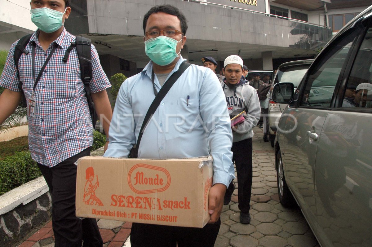 KPK GELEDAH KANTOR BUPATI BOGOR | ANTARA Foto