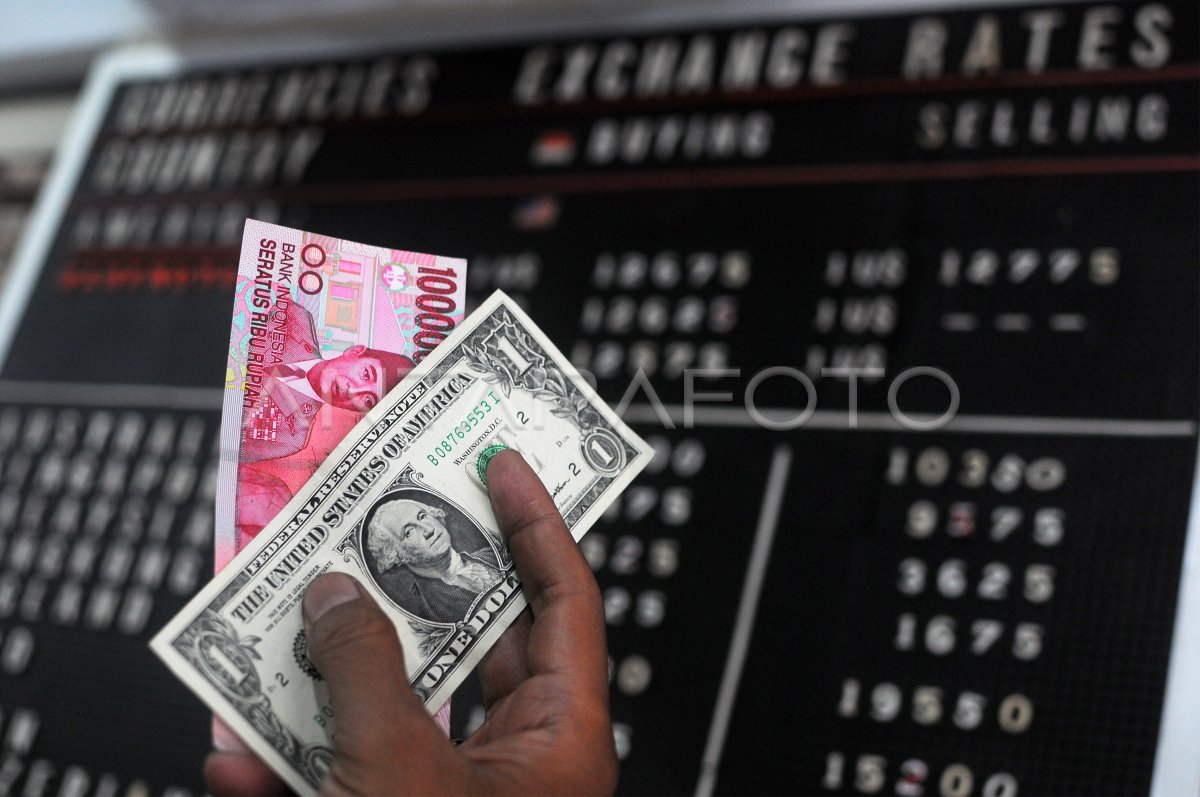 NILAI TUKAR RUPIAH ANTARA Foto