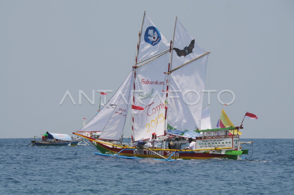LOMBA PERAHU LAYAR HIAS TRADISIONAL