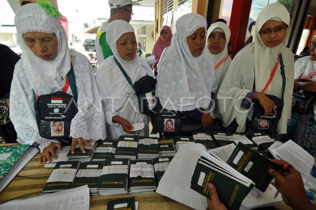 PEMERIKSAAN KESEHATAN JAMAAH CALON HAJI | ANTARA Foto