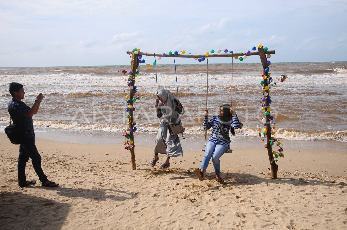 PANTAI BONDO JEPARA | ANTARA Foto