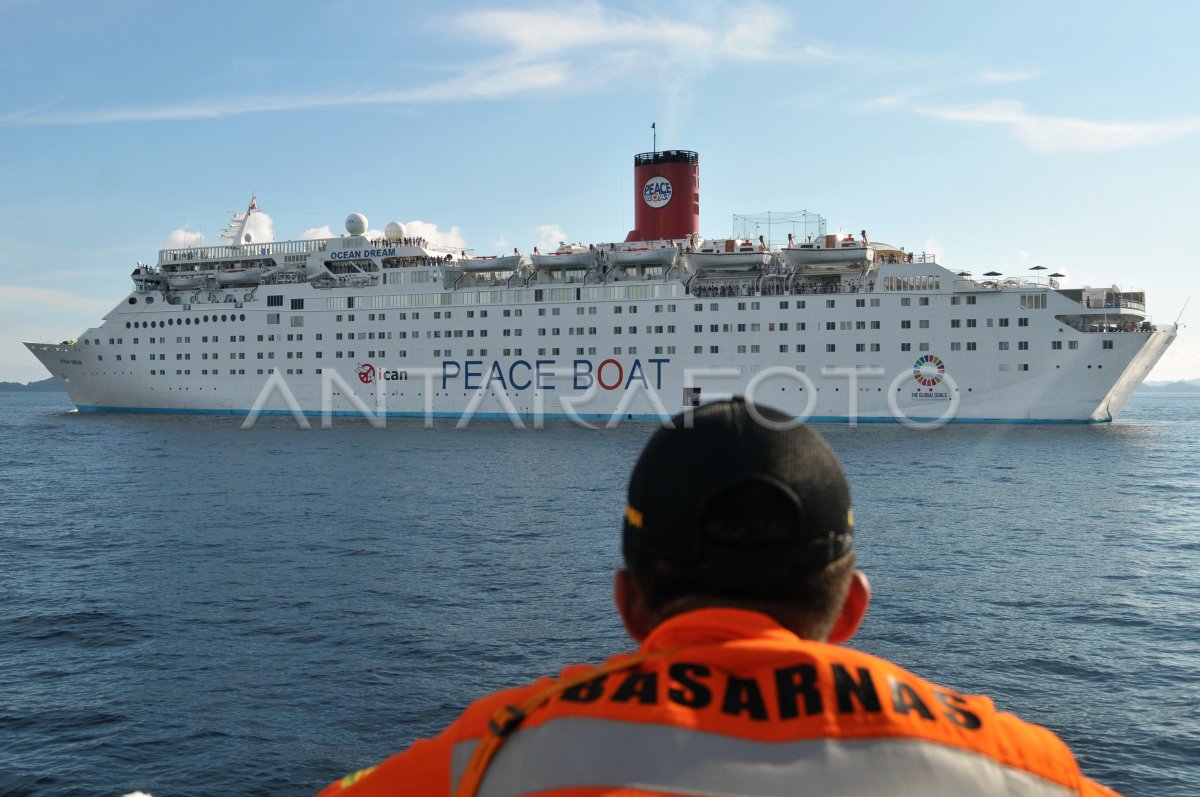 EVAKUASI TURIS KAPAL PESIAR ANTARA Foto