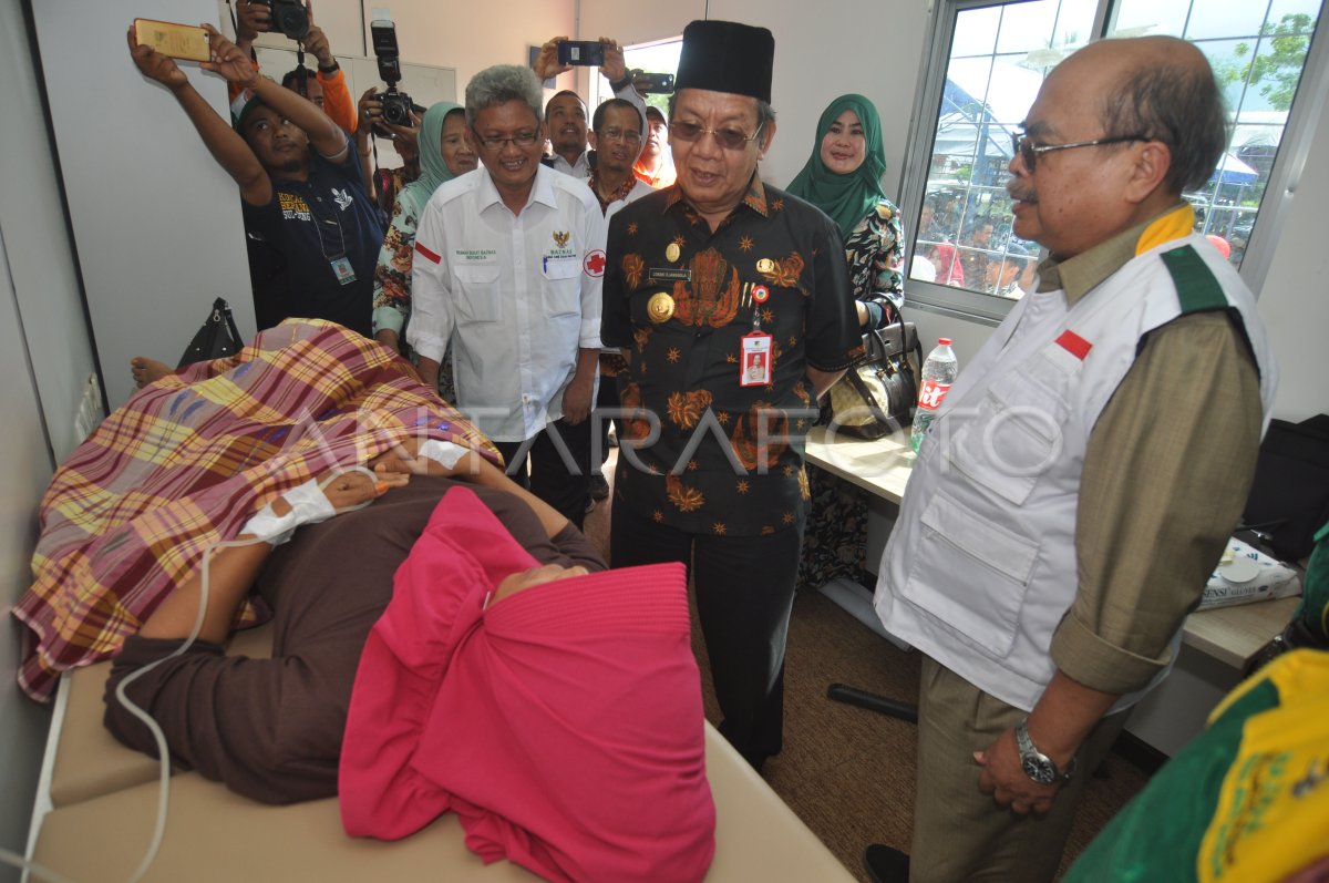 Resmikan Rumah Sakit Lapangan Antara Foto