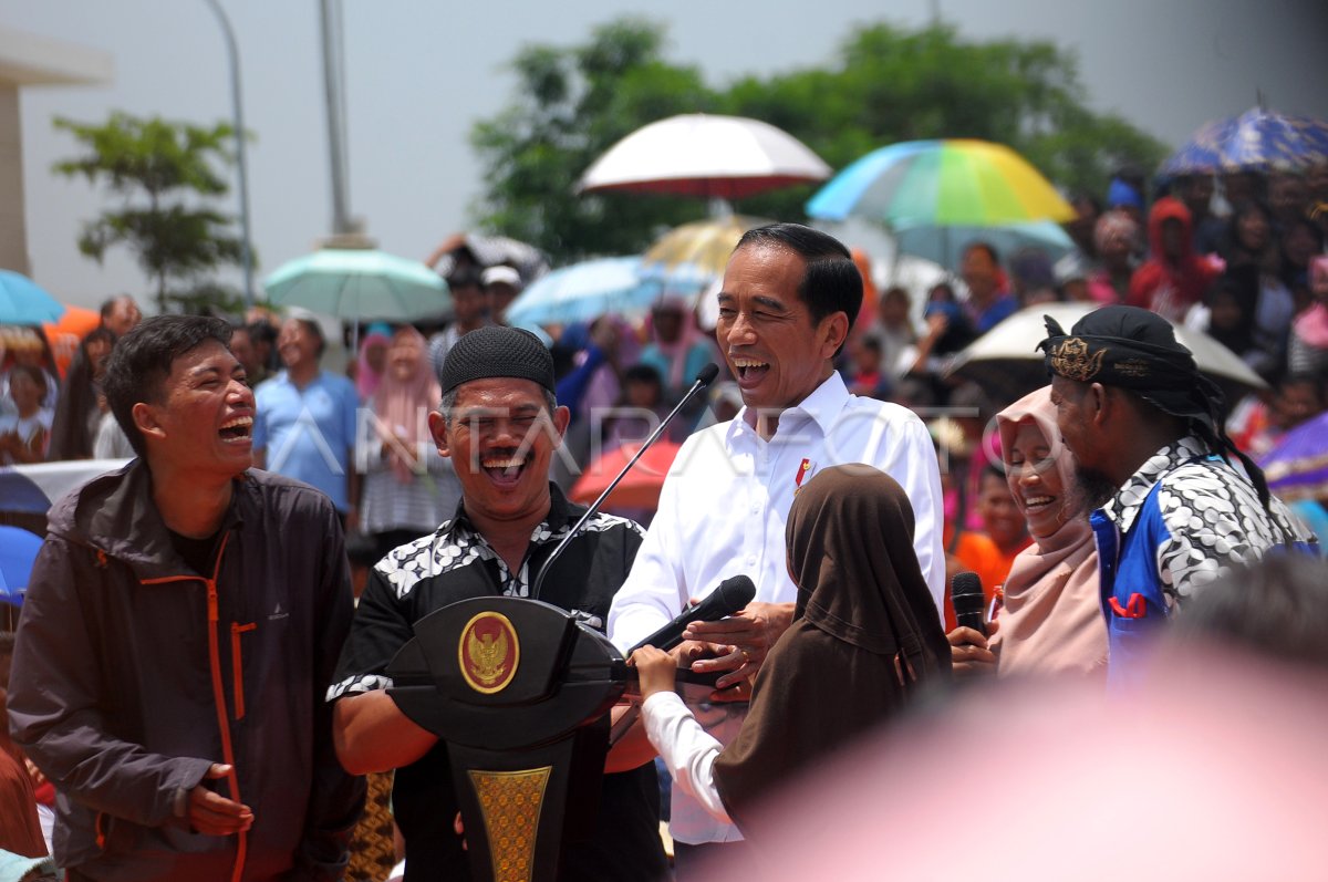 GEBYAR BAKSO MERAH PUTIH | ANTARA Foto