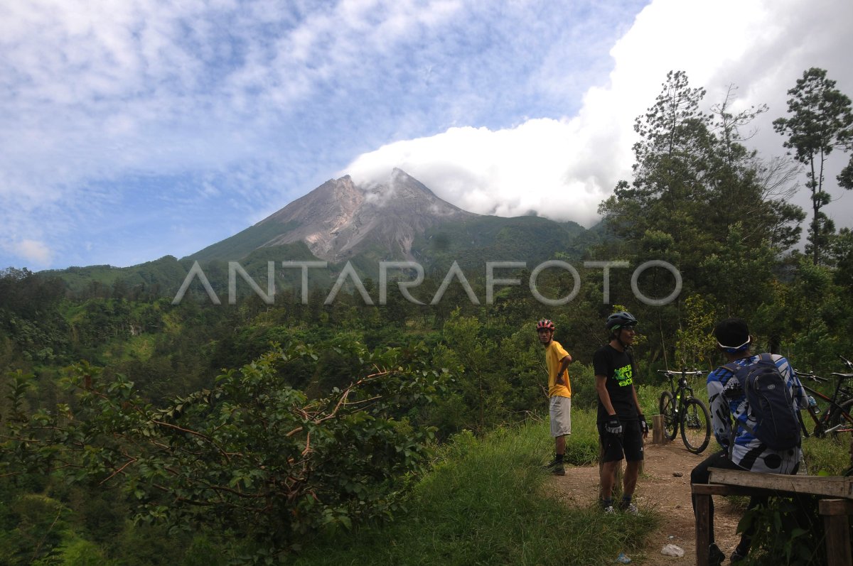 Wisata Pemandangan Merapi Antara Foto