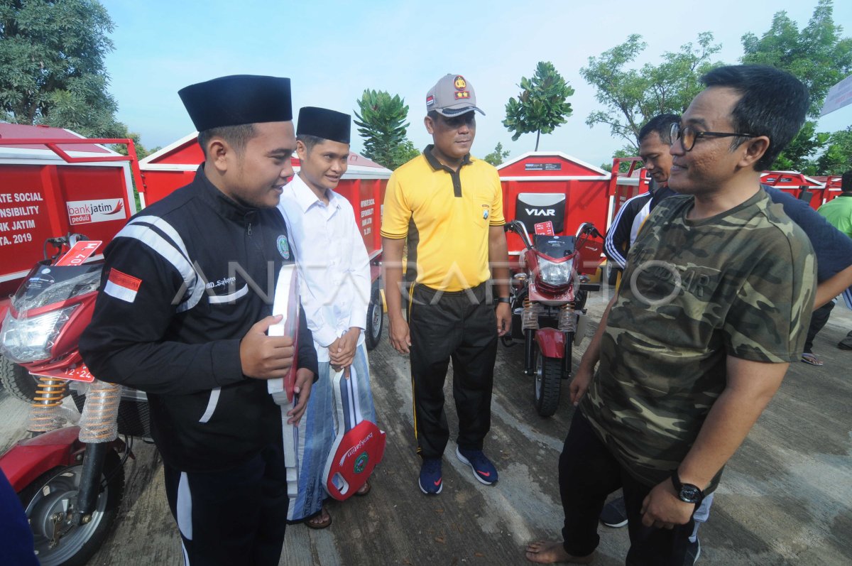 Pamekasan Bebas Sampah Tahun 2025 Antara Foto