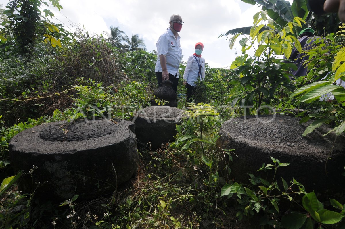 INVENTARISASI BENDA CAGAR BUDAYA DI PERKAMPUNGAN | ANTARA Foto