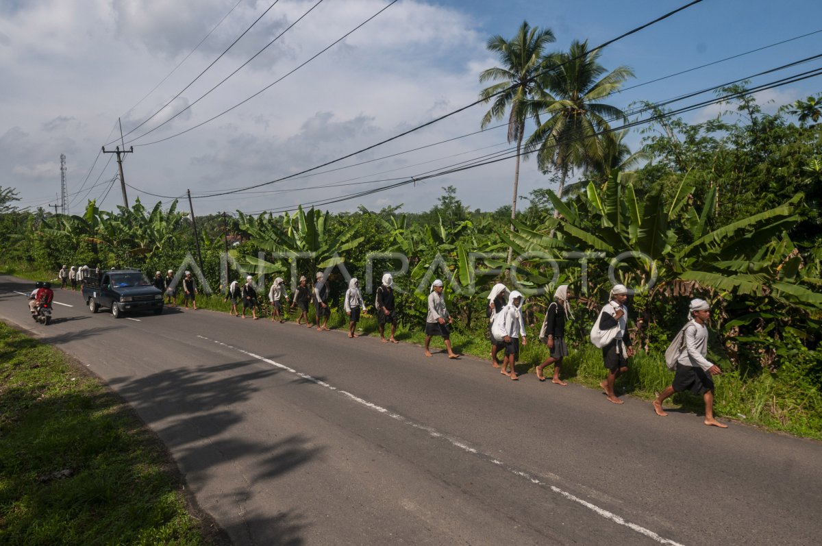 TRADISI SEBA BADUY