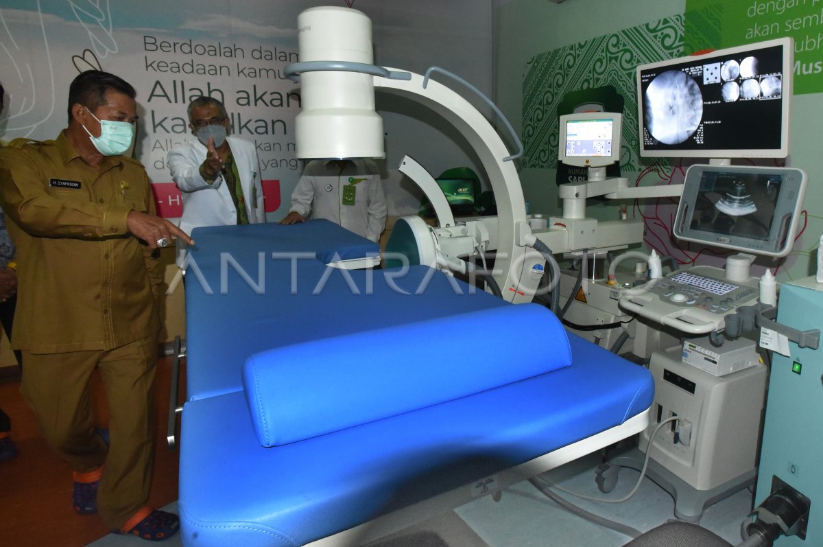 PERESMIAN UNIT PENGHANCUR BATU GINJAL TANPA BEDAH ANTARA Foto