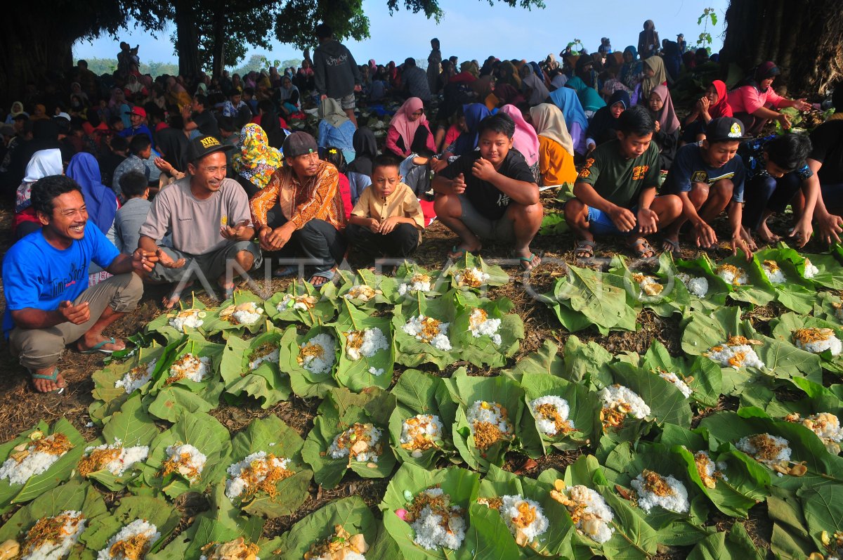 Tradisi Sedekah Bumi Di Grobogan Antara Foto