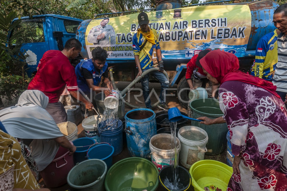 Bantuan Air Bersih Di Lebak Antara Foto 1454