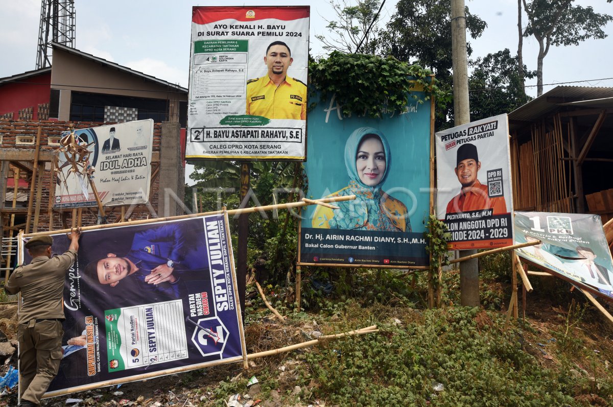 Penertiban Alat Peraga Kampanye Di Banten Antara Foto 