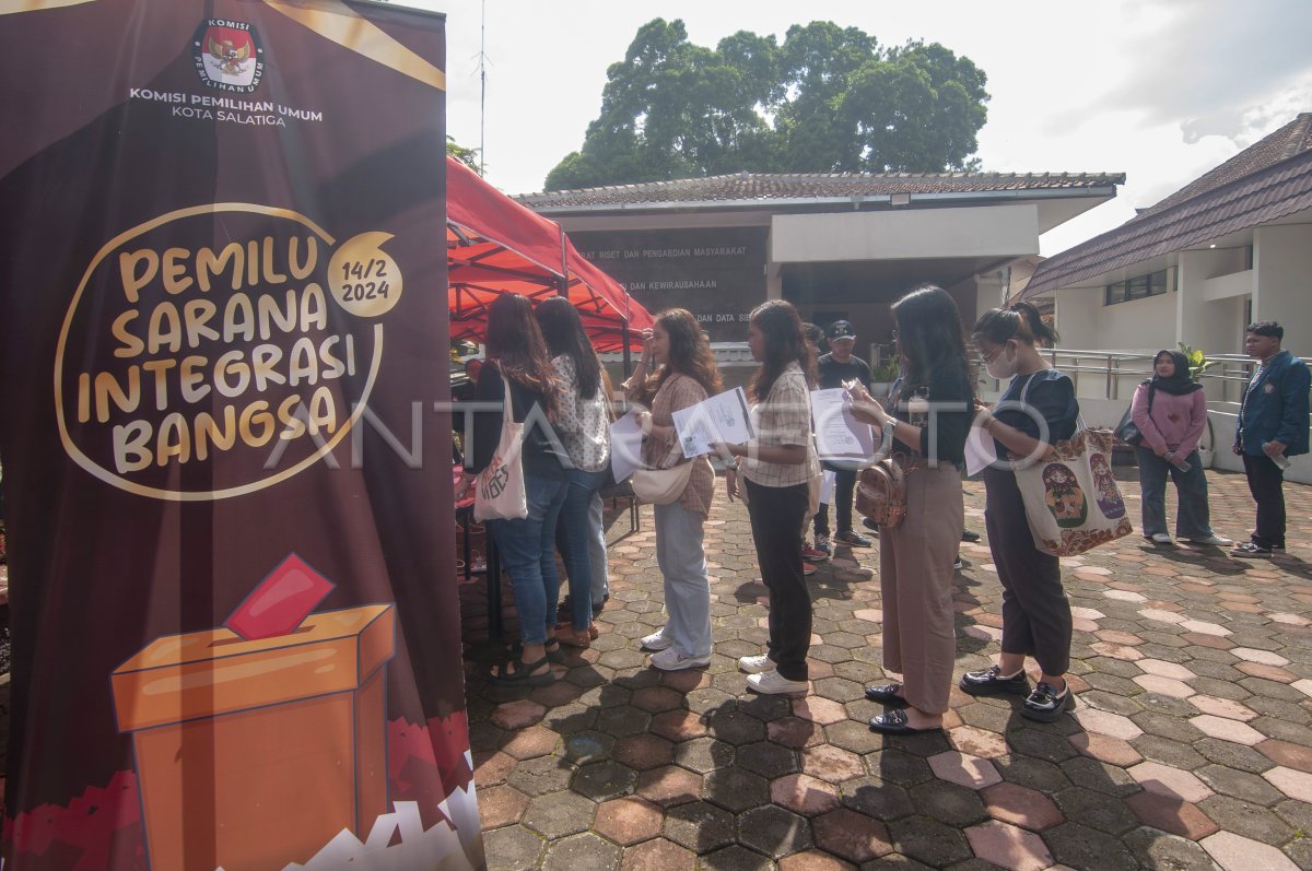 Layanan Pindah Memilih Pemilu 2024 Di Salatiga Antara Foto