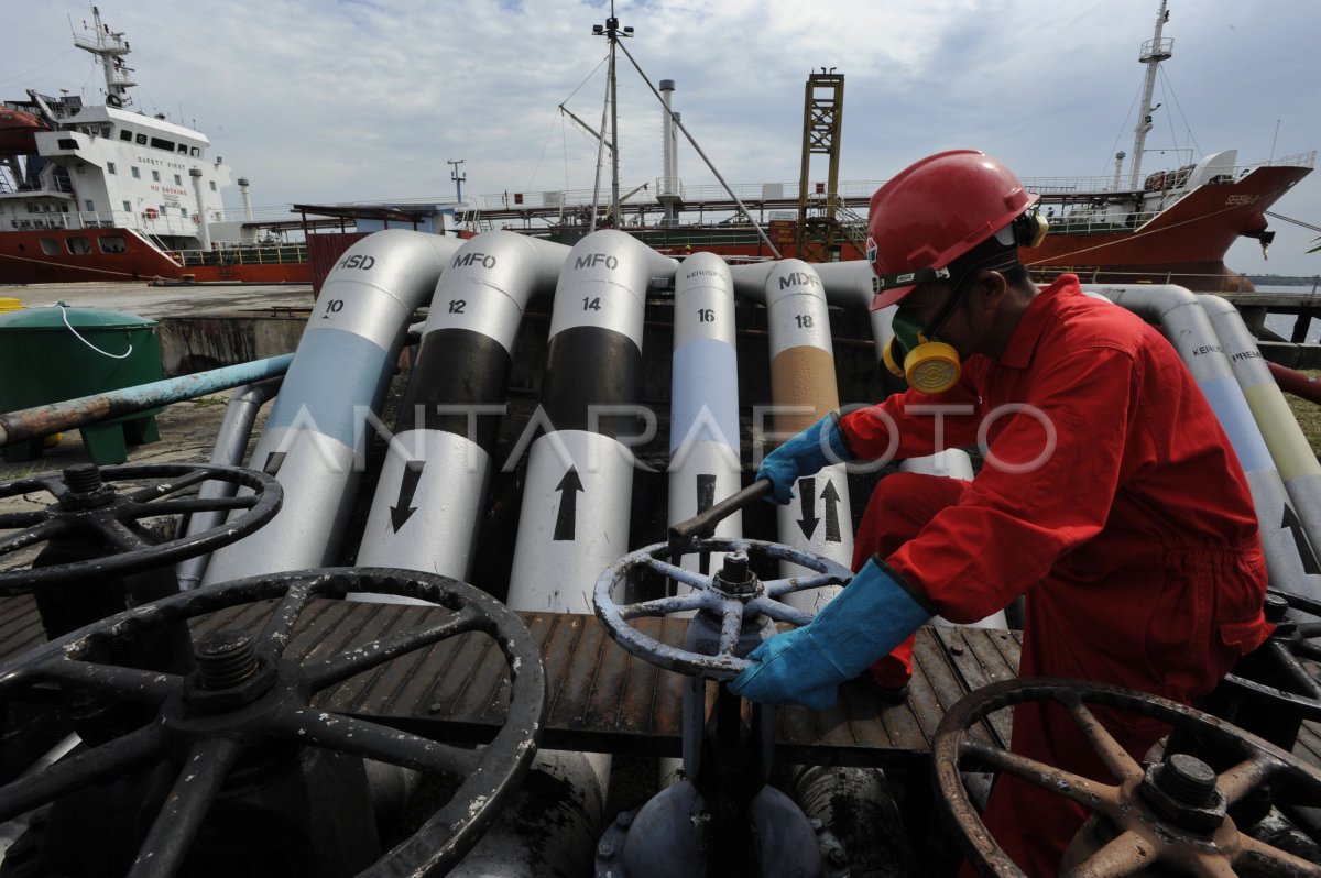 KAPAL TANKER PERTAMINA | ANTARA Foto