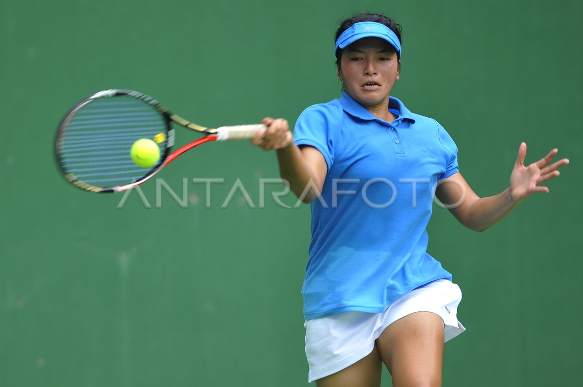 JESSY ROMPIES KE FINAL ANTARA Foto