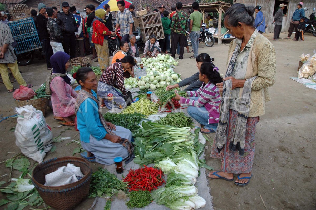 PASAR TRADISIONAL | ANTARA Foto