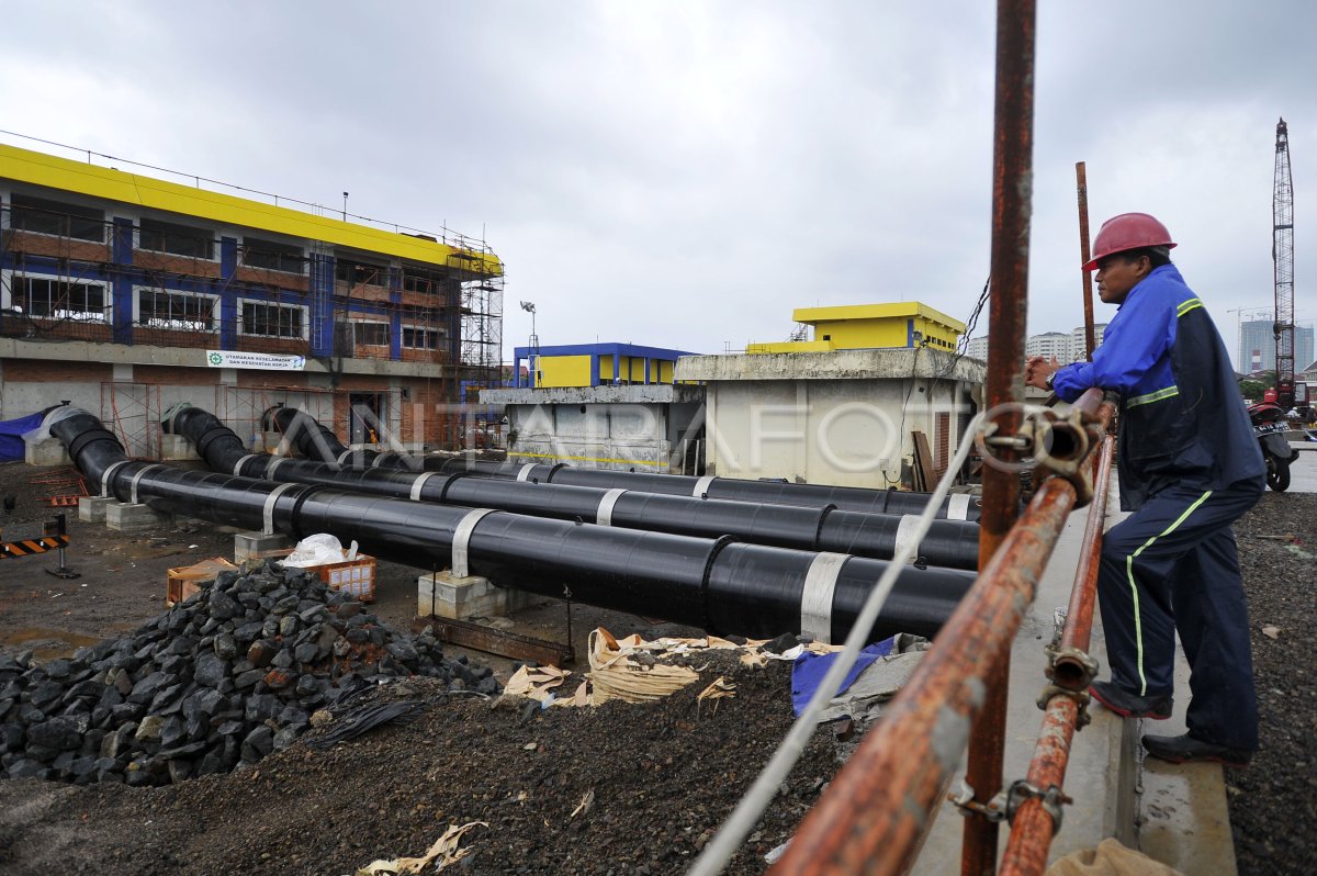 RUMAH POMPA MUARA BARU | ANTARA Foto