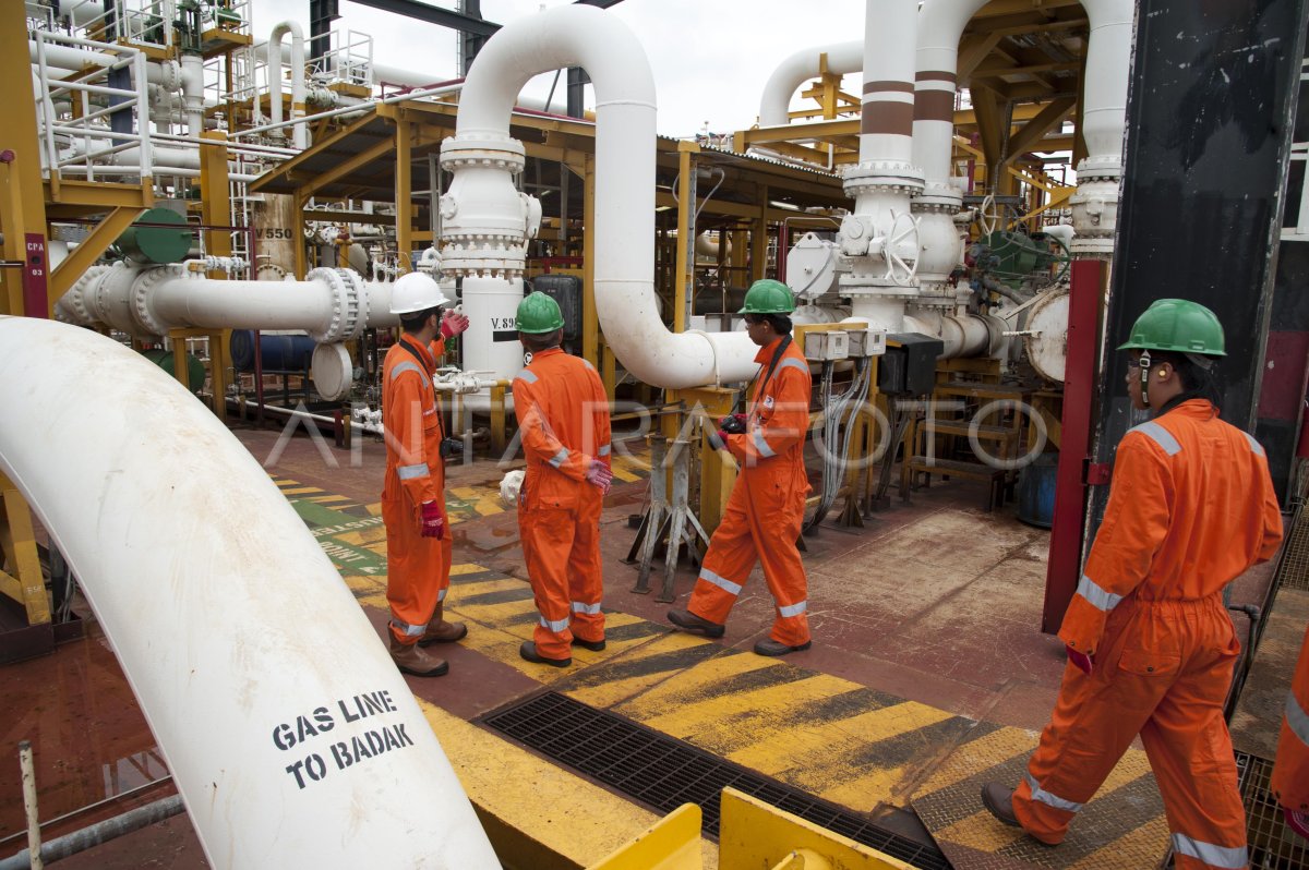 PROSES PRODUKSI MINYAK DAN GAS | ANTARA Foto