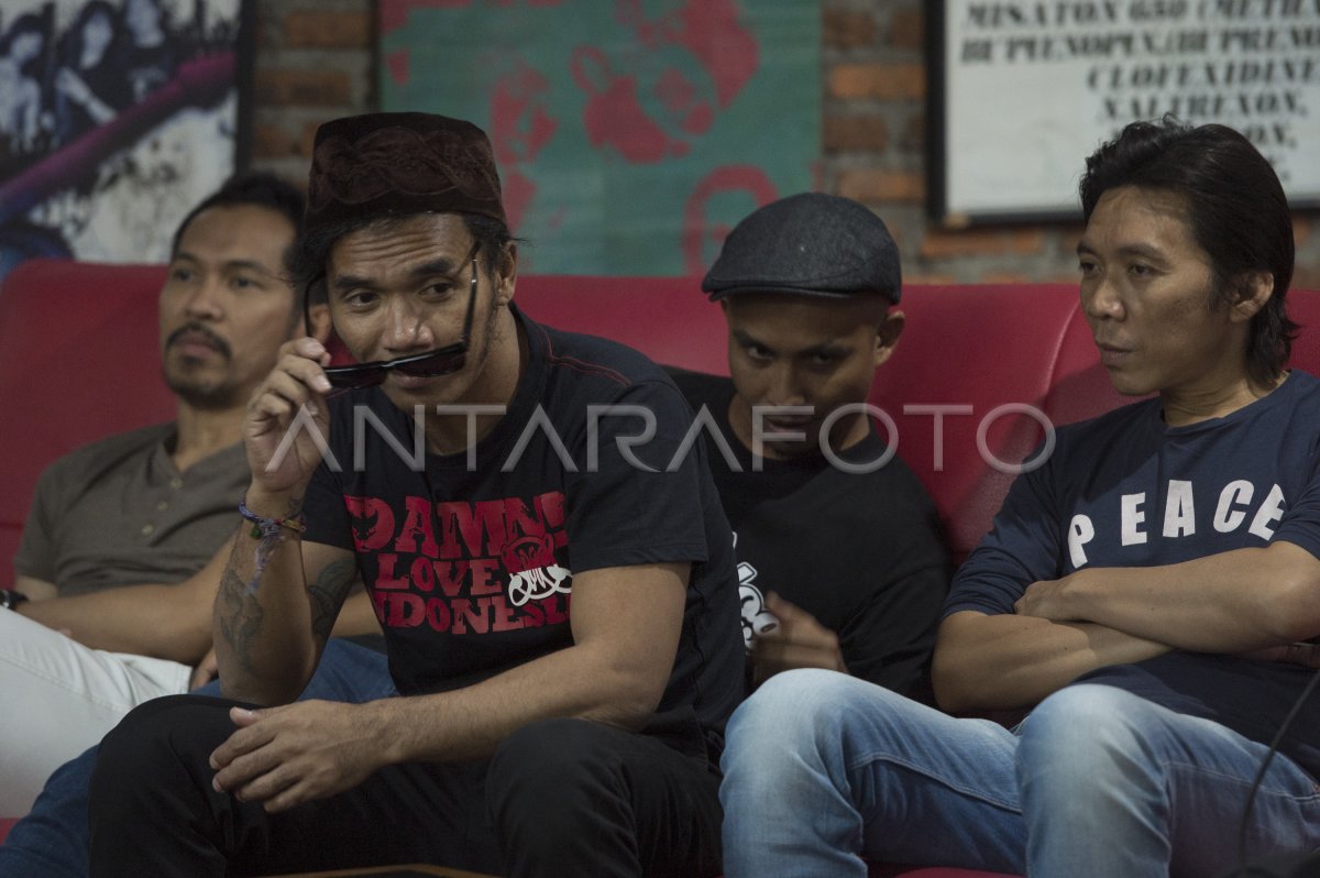 SLANK RILIS HALAL