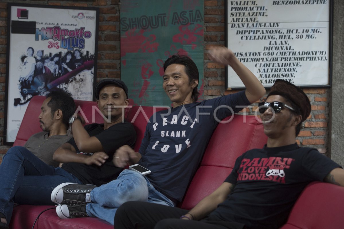 SLANK RILIS HALAL