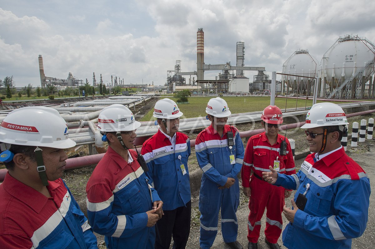 PEMBANGUNAN KILANG MINYAK PERTAMINA | ANTARA Foto