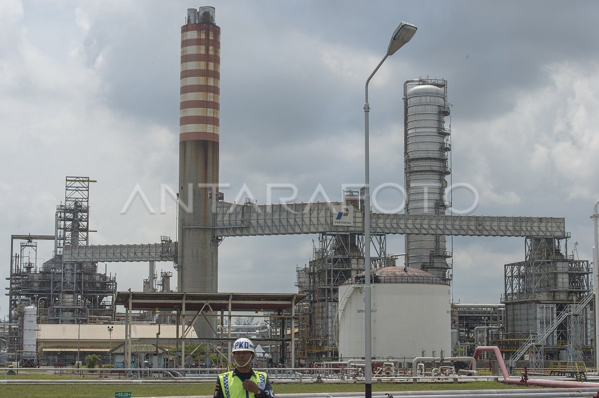 PEMBANGUNAN KILANG MINYAK PERTAMINA | ANTARA Foto