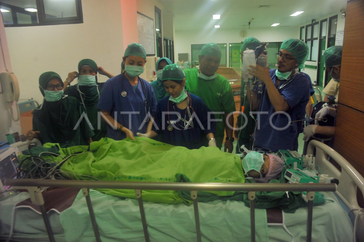 TRANSPLANTASI GINJAL PERTAMA DI SUMATERA | ANTARA Foto