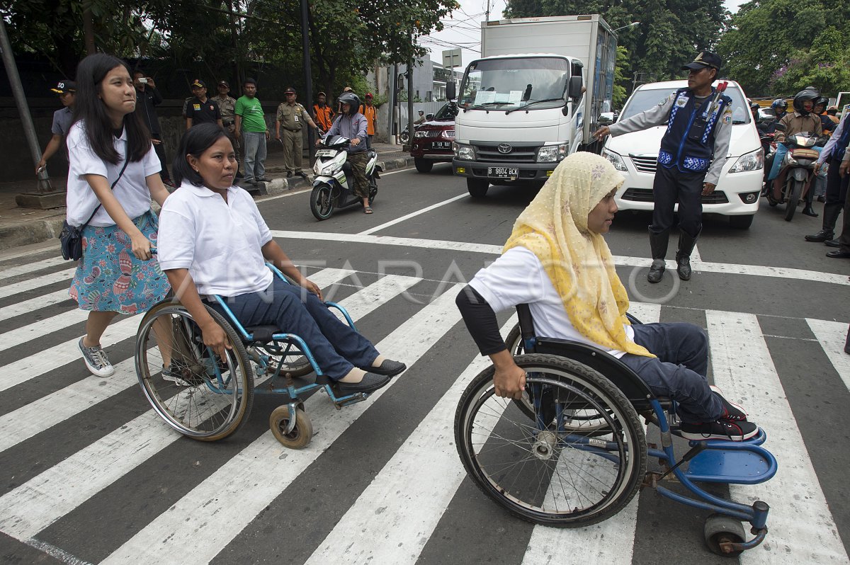 Fasilitas Umum Untuk Disabilitas Antara Foto