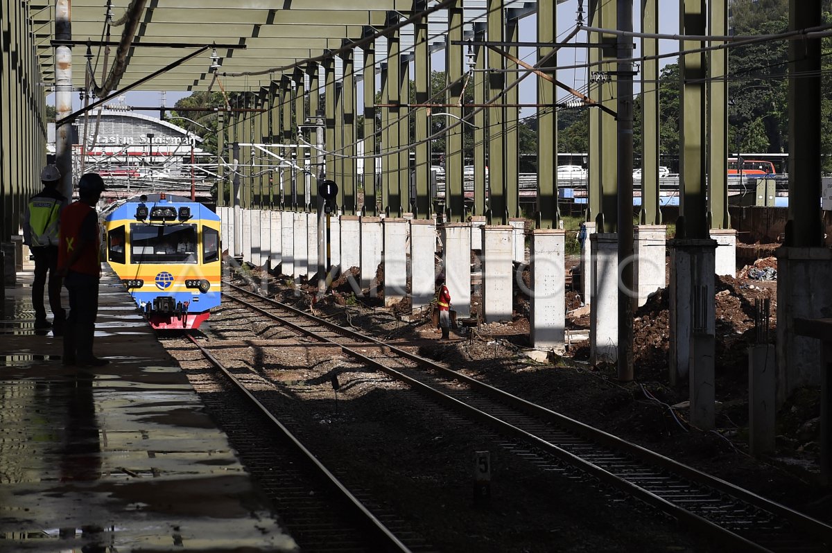 PEMBANGUNAN STASIUN SUDIRMAN BARU | ANTARA Foto