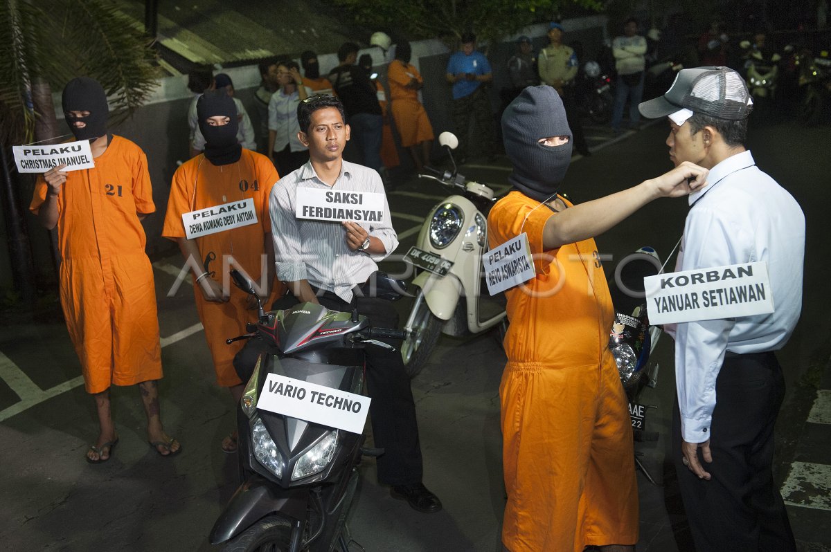 Rekonstruksi Pembunuhan Tni Antara Foto