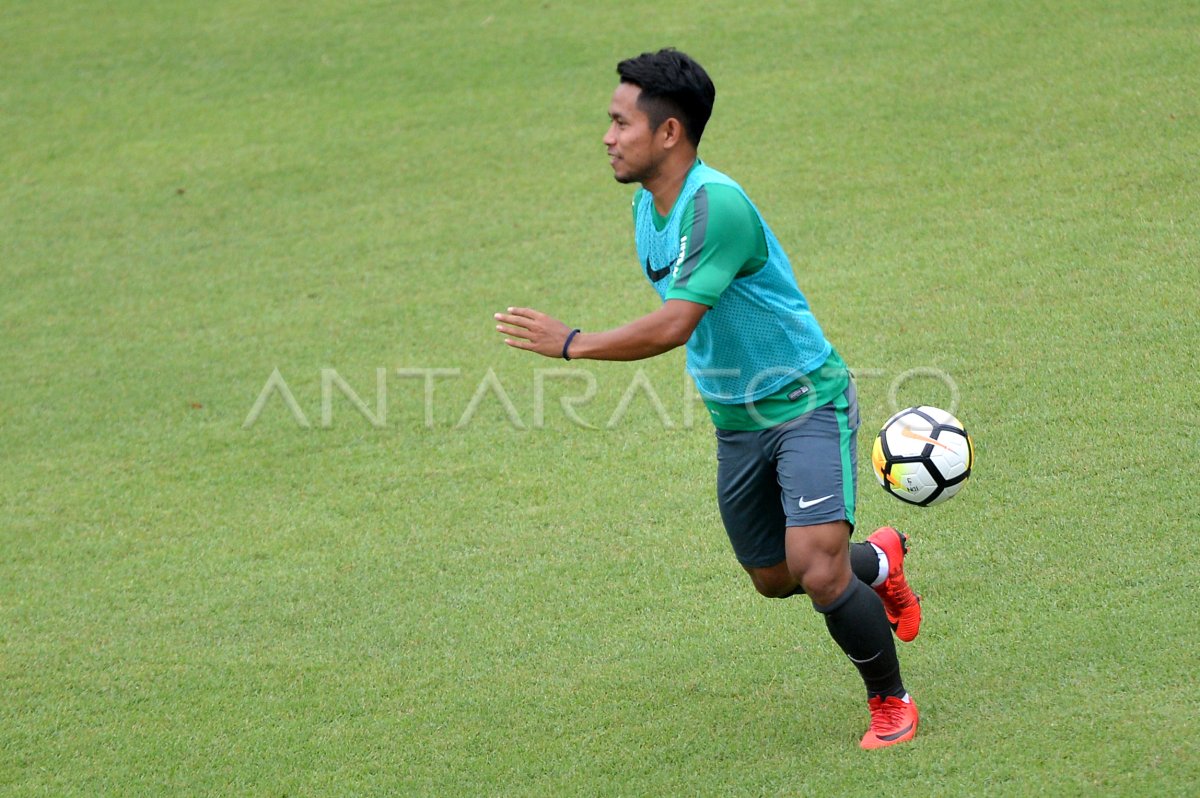 LATIHAN TIMNAS INDONESIA | ANTARA Foto