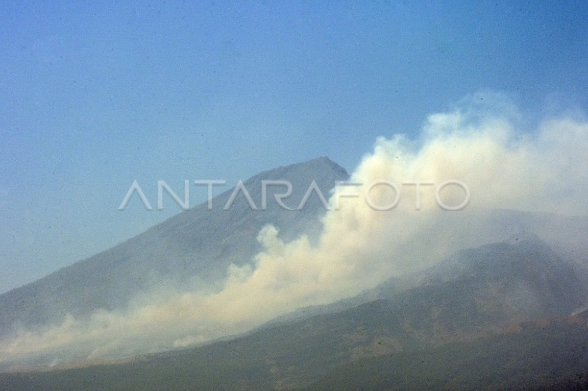 JALUR PENDAKIAN GUNUNG RINJANI DITUTUP | ANTARA Foto