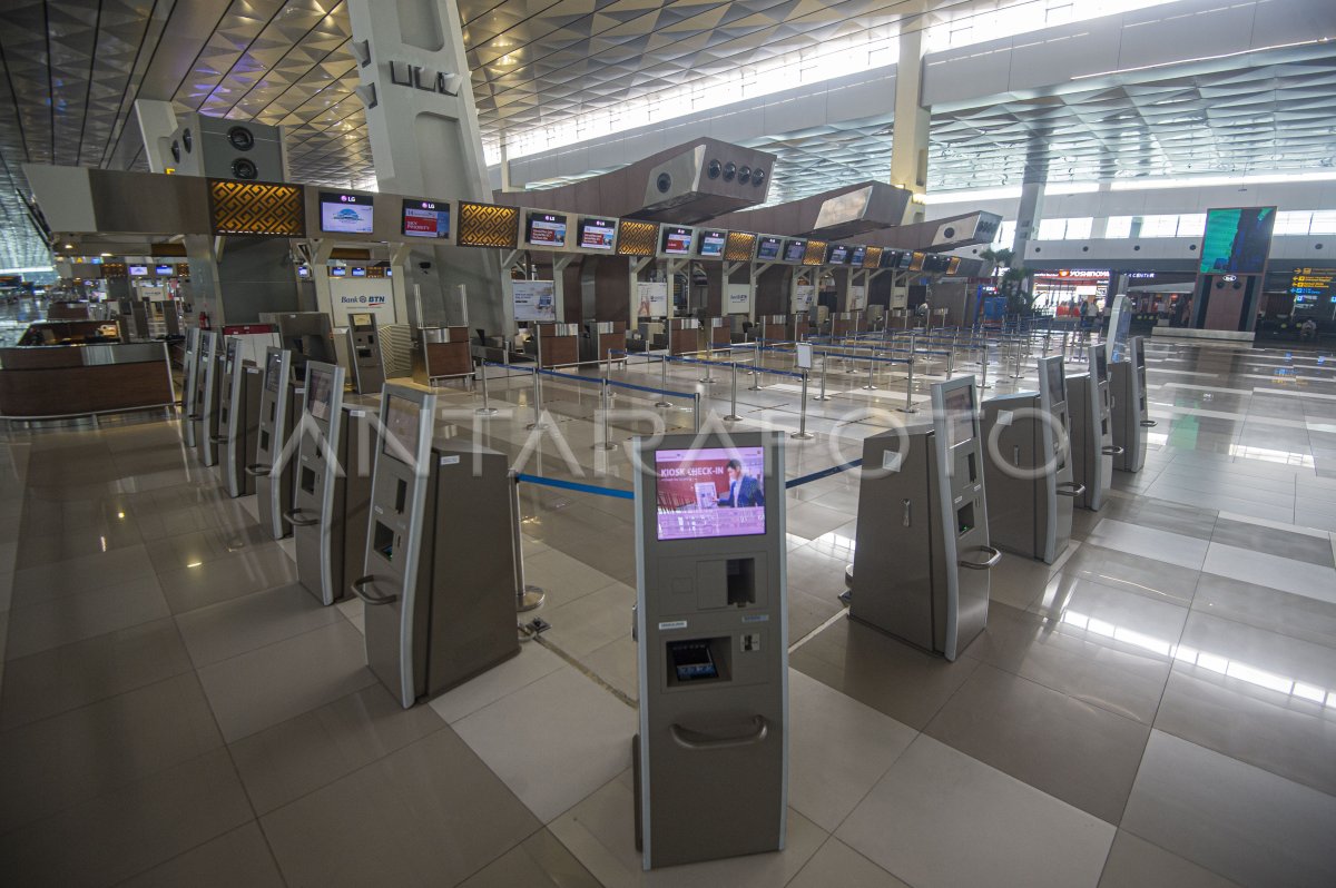 AKTIVITAS DI BANDARA SOEKARNO HATTA MASIH SEPI | ANTARA Foto